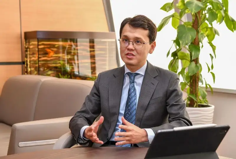 Радиофобия казахстанцев мешает улучшить качество связи – Багдат Мусин