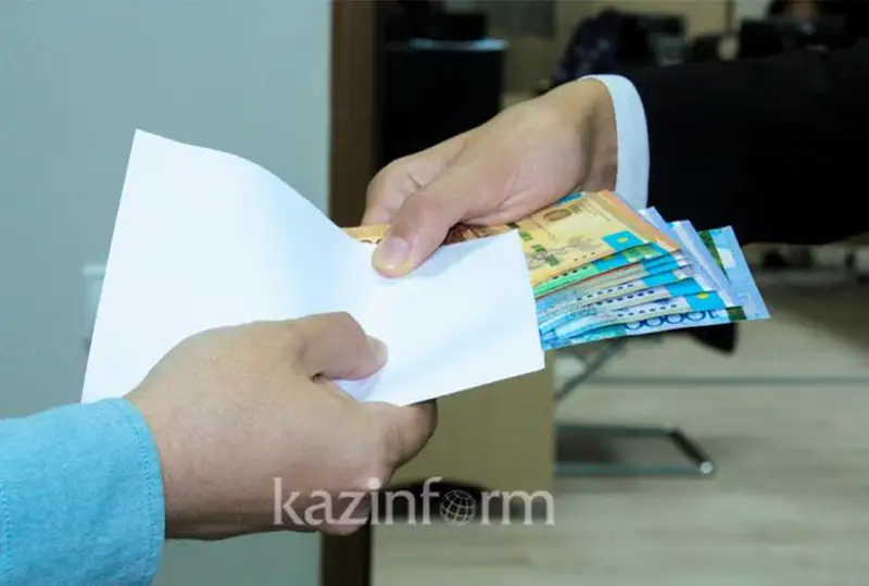 س ق و- دا 100 مىڭ تەڭگە پارا العان كولىك ينسپەكتورلارى 6 جىلعا سوتتالدى