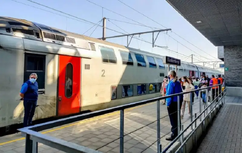 Бельгияда жазирама туфайли 30 дан ортиқ поезд қатнови бекор қилинди