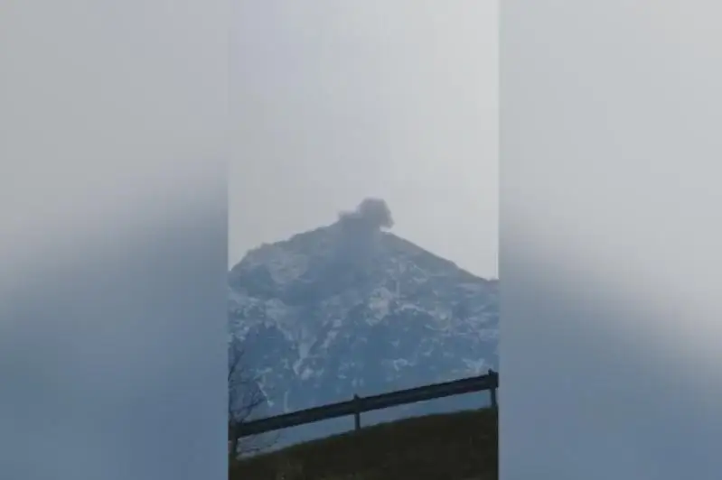 Италия шимолида ҳарбий самолёт ҳалокатга учради