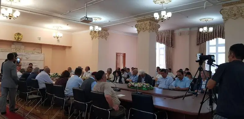 الماتىدا تاريحشى، ەتنوگراف، اۋدارماشى تىلەۋبەردى ابەناي ۇلى تىنىبايىننىڭ 10 تومدىق زەرتتەۋ ەڭبەگىنىڭ تانىستىرىلىمى ءوتتى