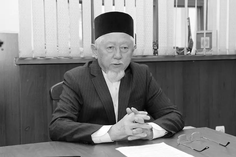 哈萨克斯坦首任总穆夫提逝世