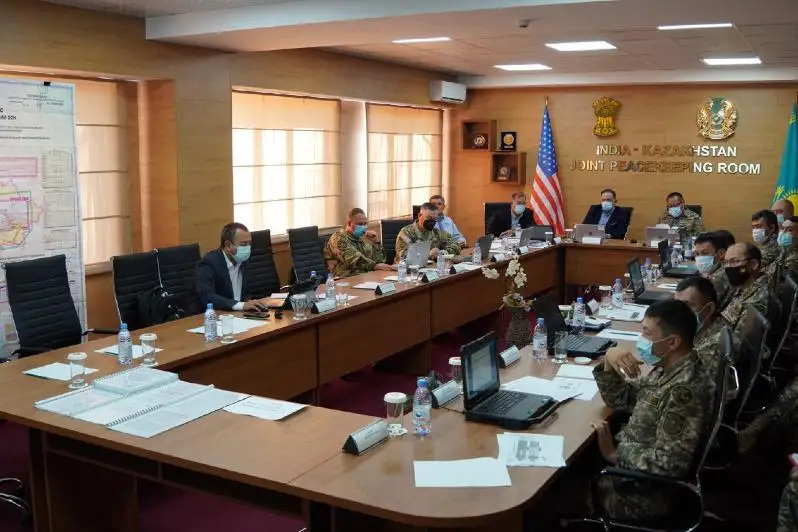 Тинчликпарварлик операциялари учун логистика бўйича мутахассислар Қозоғистон ва AҚШ томонидан биргаликда ўқитилади