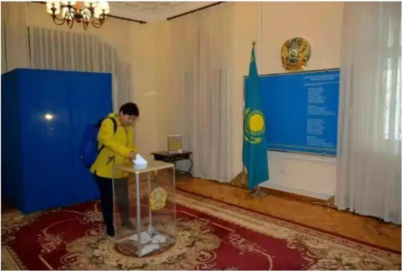 دۋشانبەدە داۋىس بەرۋ قارقىندى جۇرگىزىلۋدە
