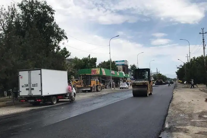 Туркистон вилоятида ҳудудий йўллар таъмирланмоқда