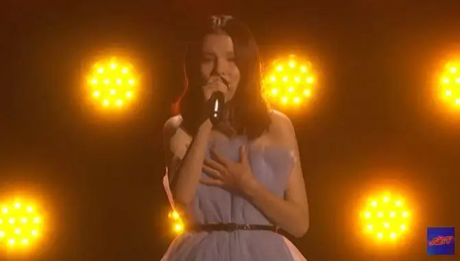 丹妮莉亚参加美国达人秀第三轮