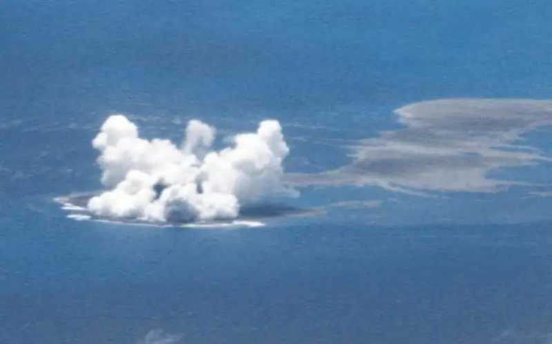 海底火山喷发致日本硫磺岛海域出现新岛屿