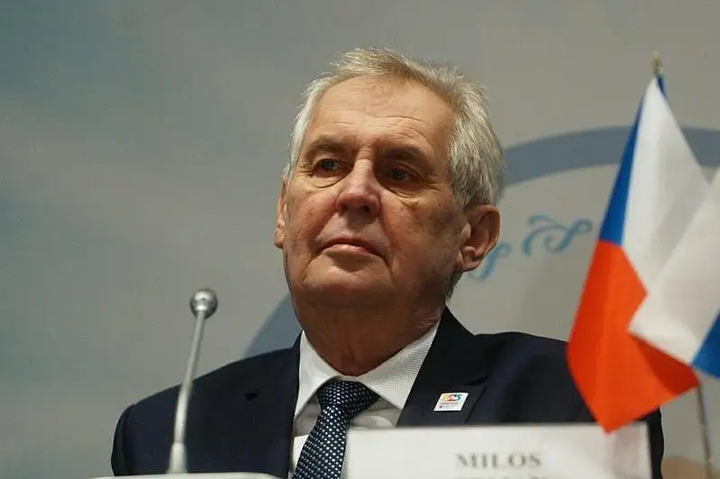 Чехия Президенти касалхонага ётқизилди