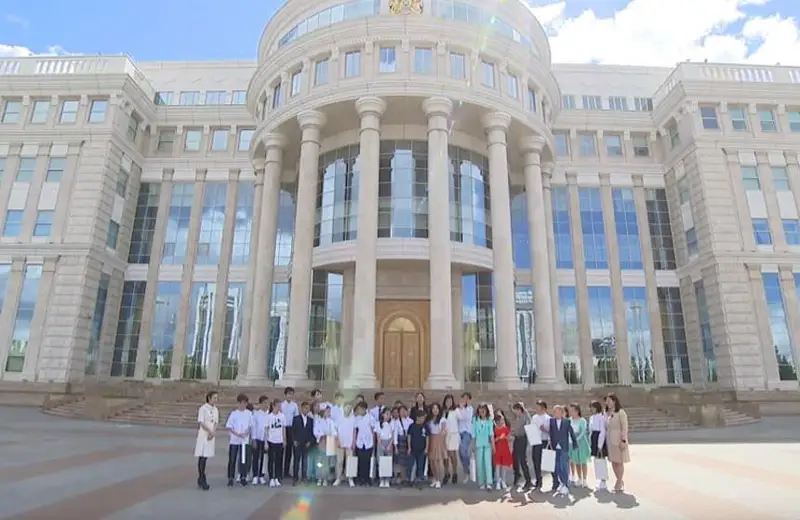 Дети посетили резиденцию Президента «Ақорда»