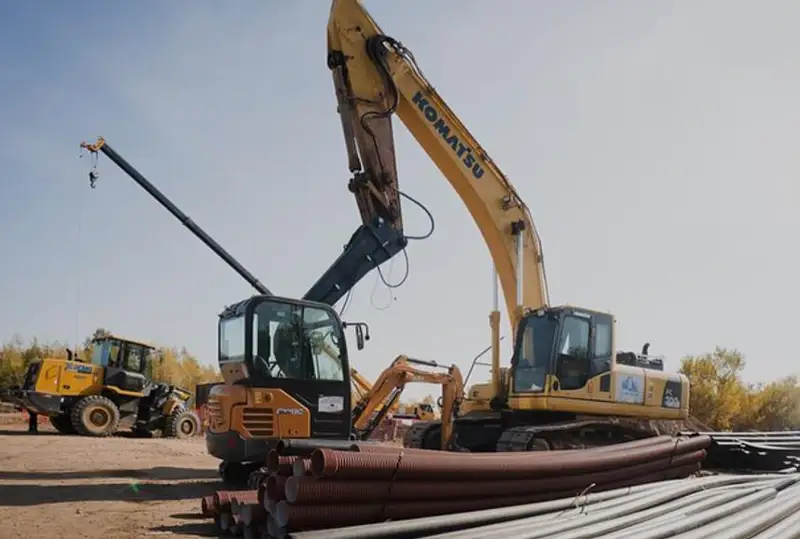 Строительство сетей водоснабжения ведется в столичном жилом массиве – Алтай Кульгинов