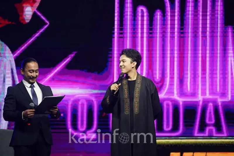 迪玛希粉丝见面会在阿拉木图举行