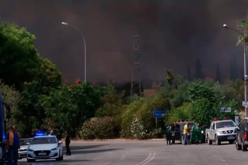 Ёнғин Афинага яқинлашди