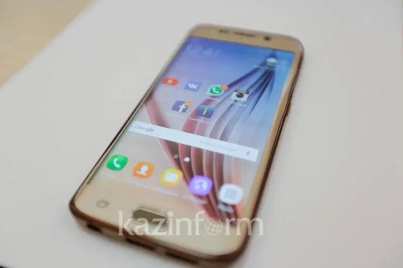 Дунёда бўйлаб смартфонлар савдоси 16 фоизга камайди