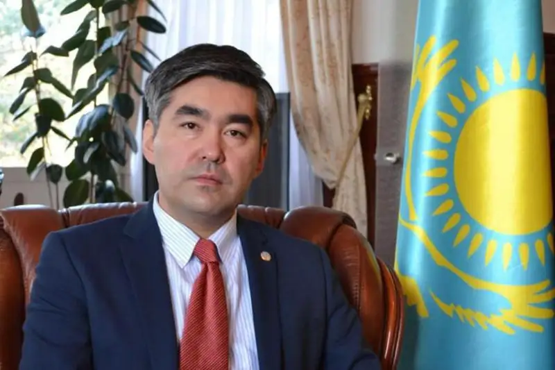 玛赫詹•伊利亚索夫改任哈萨克斯坦驻英国大使