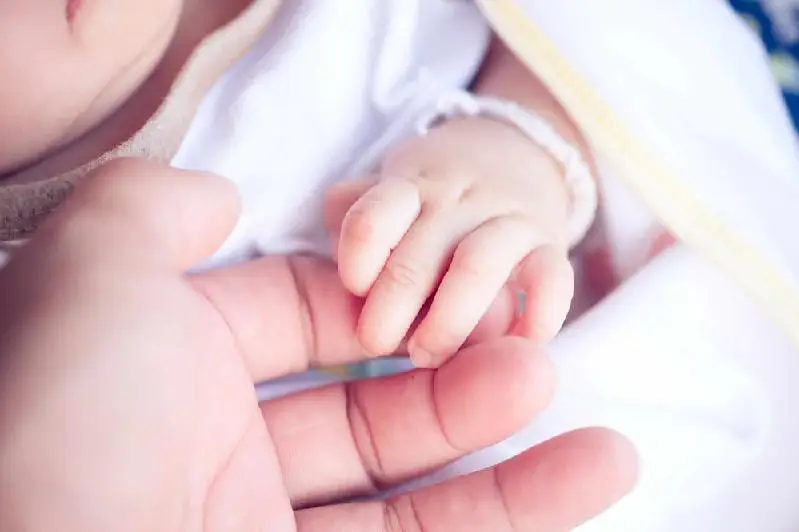 Қозоғистонда туғилиш даражаси кескин ошди - Меҳнат вазирлиги