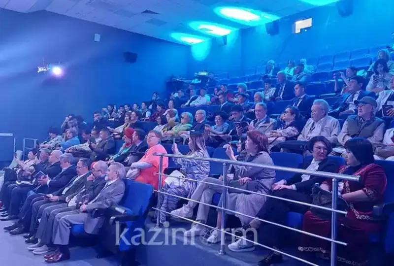 ماسكەۋدە رەسەي قازاقتارىنىڭ قۇرىلتايى ءوتتى