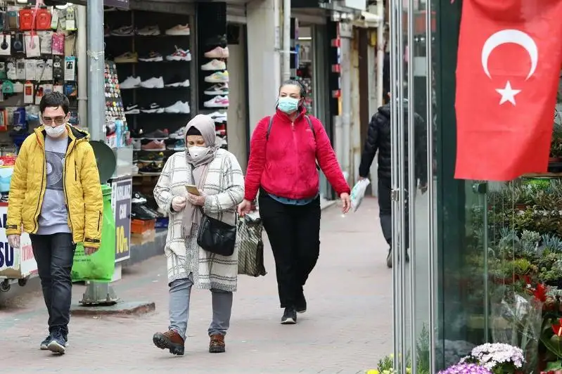 В Турции отменили ношение медицинских масок