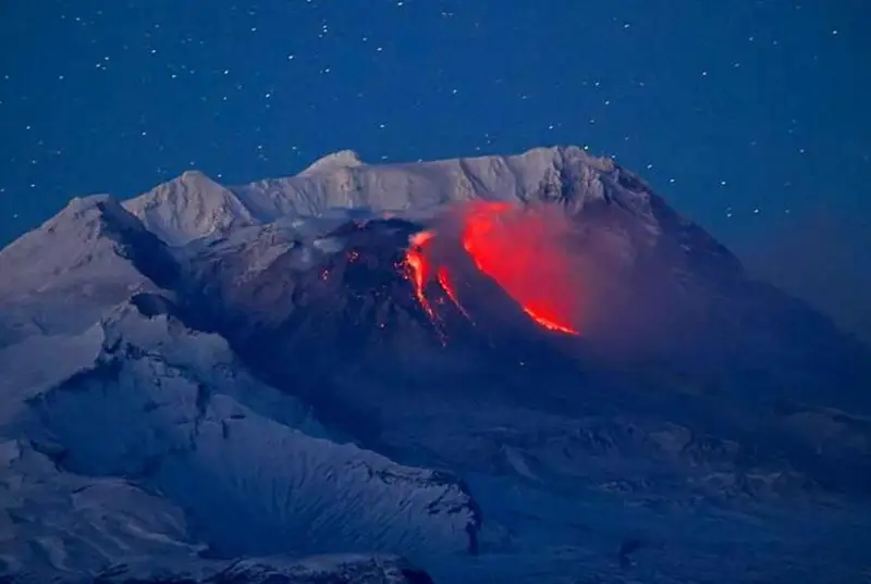 Камчаткада вулқон отилди