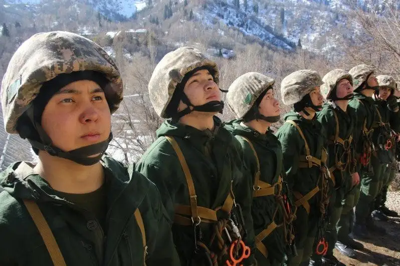 ҚР махсус бўлинмалар аскарлари тоғ машғулотларидан ўтдилар