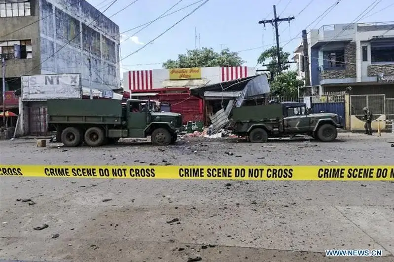 菲律宾南部发生连环爆炸事件 已致15人死亡