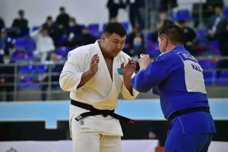 Токиода дзюдо бўйича турнирда қозоғистонлик спортчи бронза медалини қўлга киритди