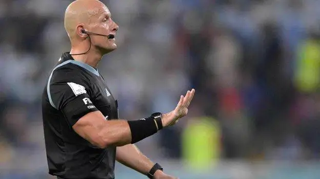 فۋتبولدان الەم چەمپيوناتى فينالىنىڭ باس تورەشىسى انىقتالدى