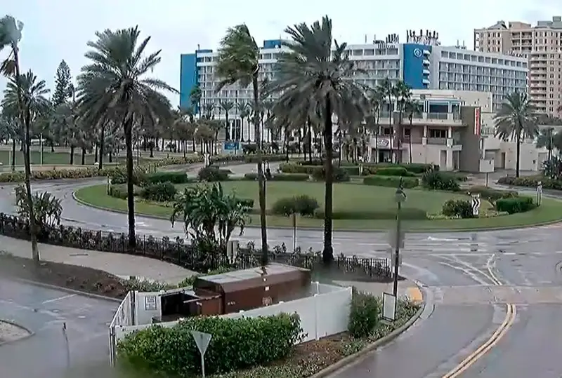 Жителей Флориды эвакуируют из-за урагана «Иен»