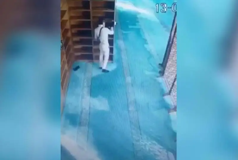 Elorda meshitinde namaz ýaqytynda urlyq jasaǵan ózbekstandyq ustaldy