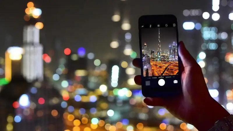 الەمدەگى ەڭ بيىك عيماراتتا تۋريستەردەن نەگە دارەتكە بارماۋدى سۇرايدى؟