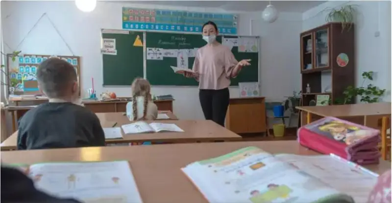 مۇعالىمدەردىڭ كاسىبي مەرەكەسى ەندى 5- قازاندا تويلانادى