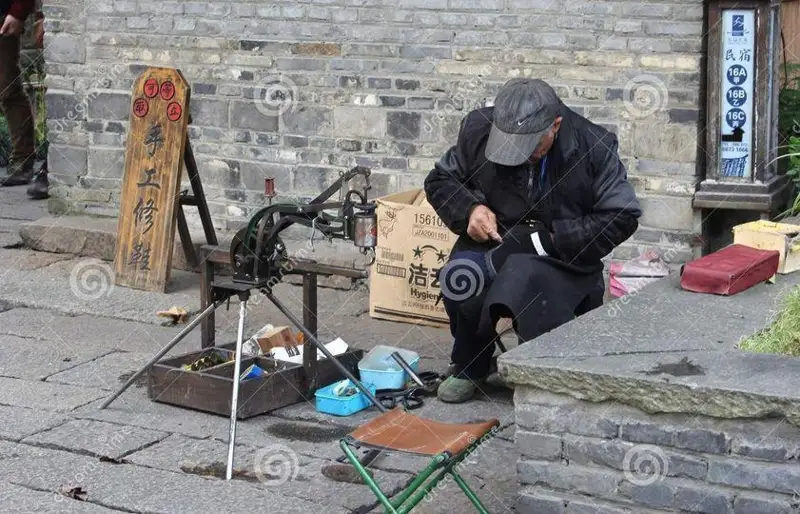 ەتىكشى قىتاي- اڭگىمە