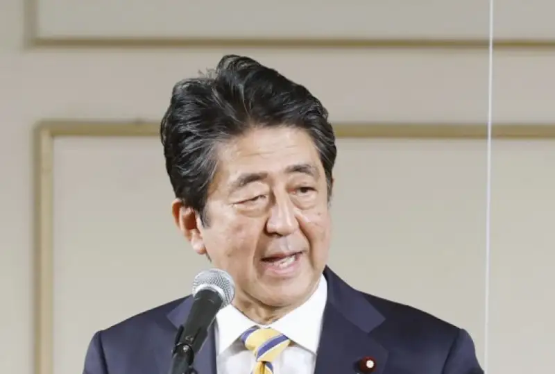 Бывший премьер-министр Японии ранен в результате нападения