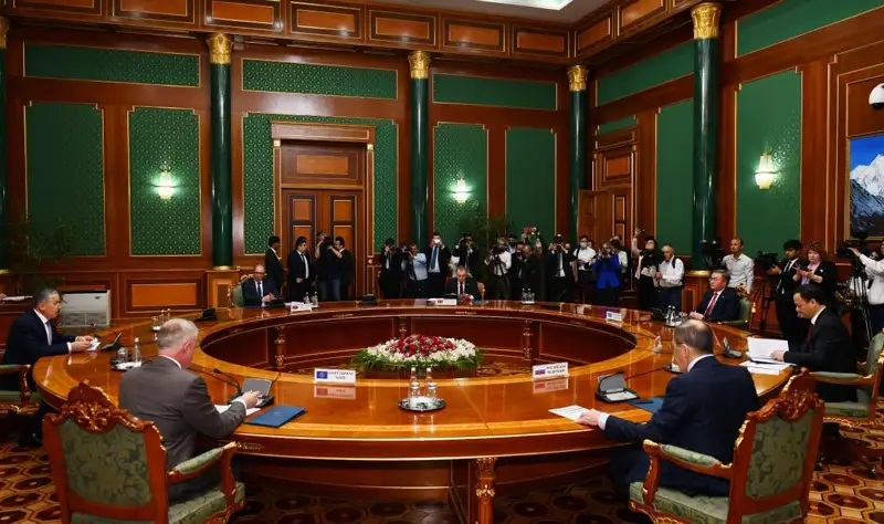 副总理兼外交部长出席集安组织外交部长理事会会议
