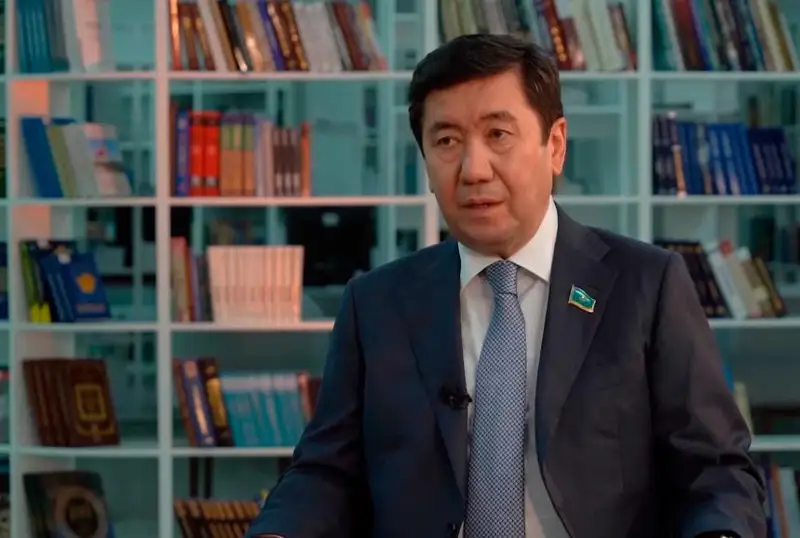 Qańtarda Prezıdent sheshimdi qalaı qabyldady – Májilis spıkeriniń suhbaty