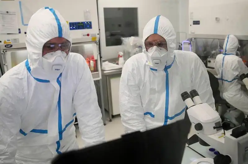 Россияда «омикрон» штамми юқтириш ҳолатлари қайд этилди