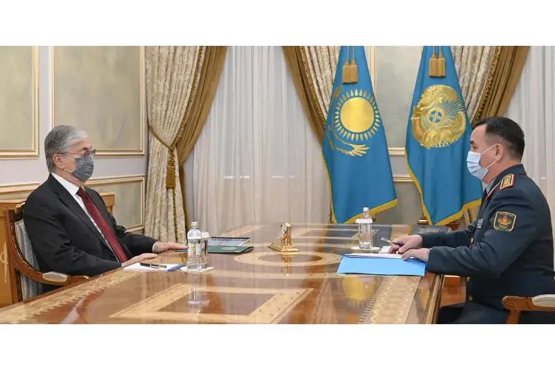 Қозоғистон Президенти Мудофаа вазирини қабул қилди