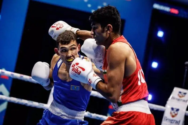 Бокс бўйича ЖЧ: Серик Темиржанов биринчи жангида ғалаба қозонди