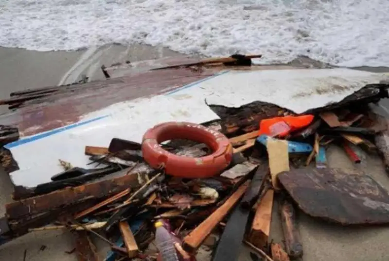 Италия жанубидаги кема ҳалокатида ҳалок бўлганлар сони 62 нафарга етди