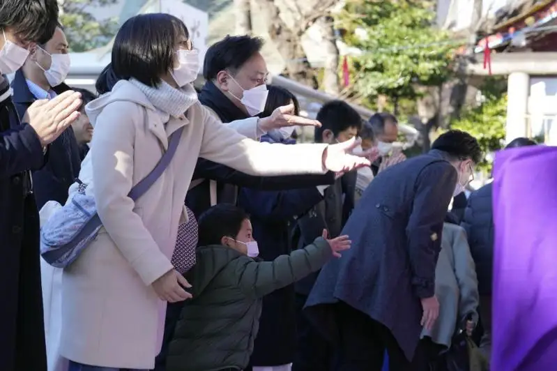 Японияда бир кунда мингдан ортиқ одам коронавирус билан касалланган