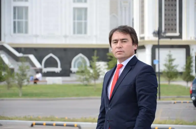 قازاققا قانداي فيلوسوفيا كەرەك؟