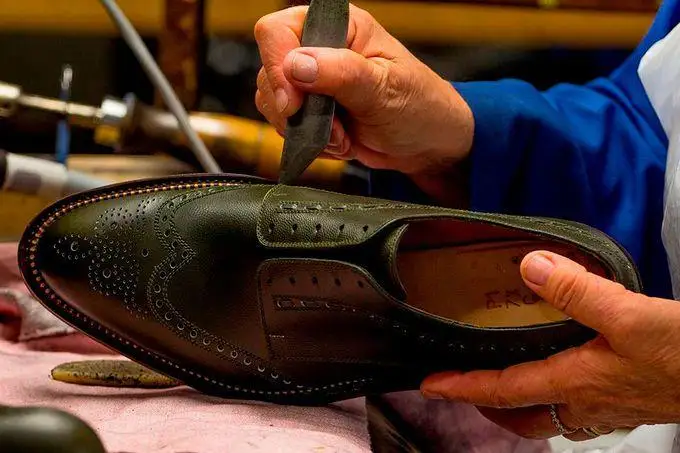 Алмати вилоятида кийим-кечак ва пойабзал ишлаб чиқарадиган фабрика қурилиши бошланди