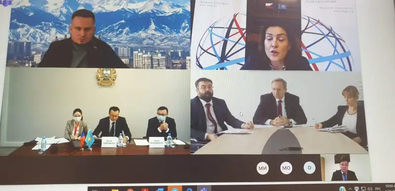 哈萨克斯坦-捷克政府间委员会举行在线会议