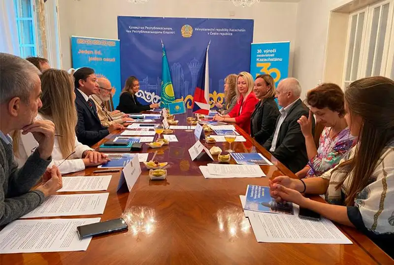 Экспертное сообщество Чехии положительно оценило Послание Президента РК