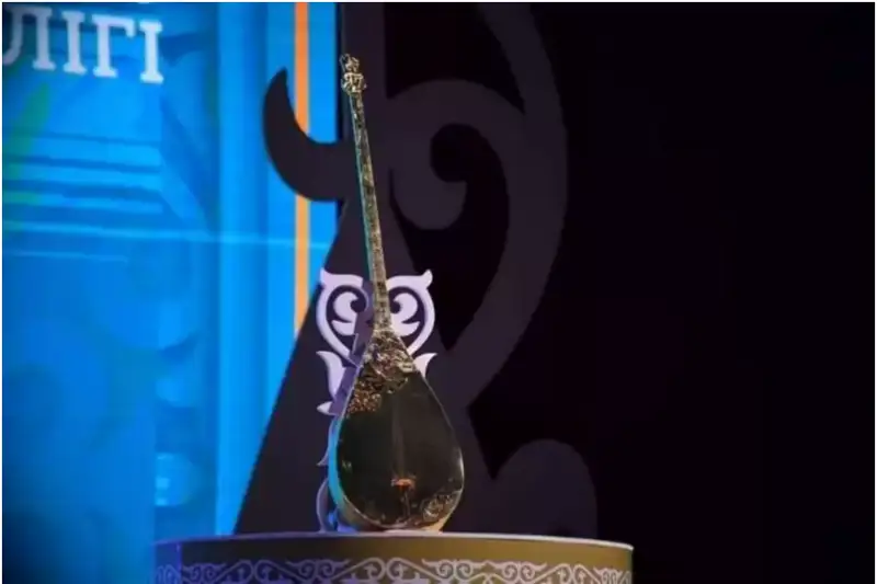 تۇركىستاندا «التىن دومبىرا-2022» يەگەرى انىقتالدى