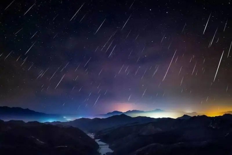 研究：79万年前流星撞地球的陨石坑“现身”