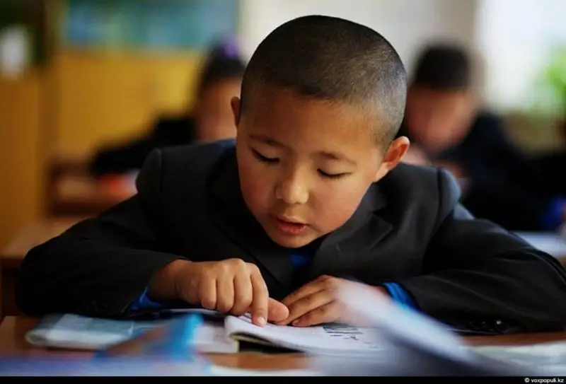 سولتۇستىكتەگى اۋىلداردىڭ ءبىلىم دەڭگەيى وڭتۇستىكتەگى قالا مەكتەپتەرىنەن جوعارى - ۆيتسە- مينيستر