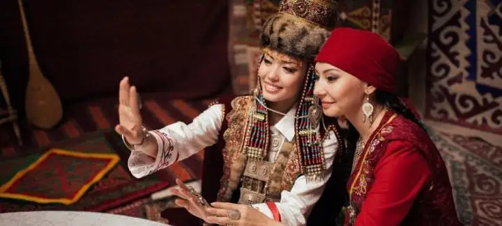 قىز بالا اناسىمەن بىرگە تۇرماۋى كەرەك. پسيحولوگتاردىڭ بۇگىنگى ناسيحاتى دۇرىس پا، بۇرىس پا؟