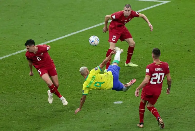 Футбол бўйича жаҳон чемпионати: Бразилиялик Ришарлисоннинг Сербия дарвозасига урган голи энг яхши деб топилди