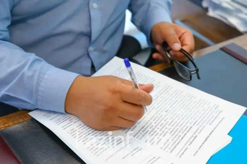 كوميتەت شەتەلدەن قارجى الاتىن تۇلعالاردىڭ ءتىزىمىن جاساۋعا قاتىستى تۇسىنىكتەمە بەردى