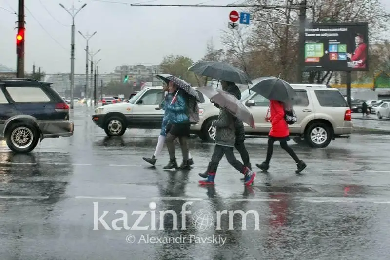 Дожди и похолодание - прогноз на три дня в Казахстане